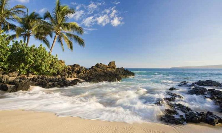 Cheap Flights from Abbotsford to Maui