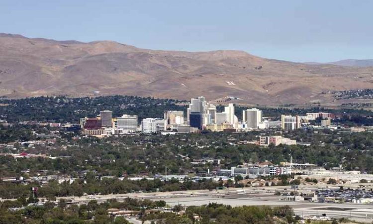 Cheap Flights from Kelowna to Reno