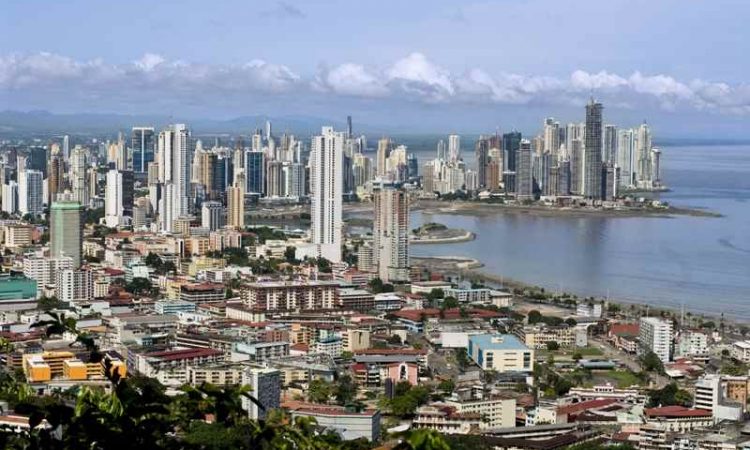 Cheap Flights from Montreal to Panama City