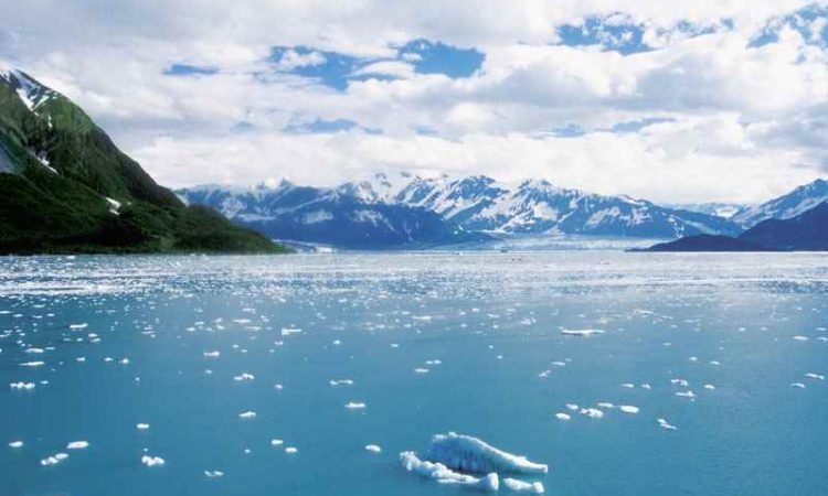 Cheap Flights from Thunder Bay to Alaska