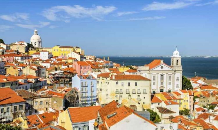 Cheap Flights from Toronto to Lisbon