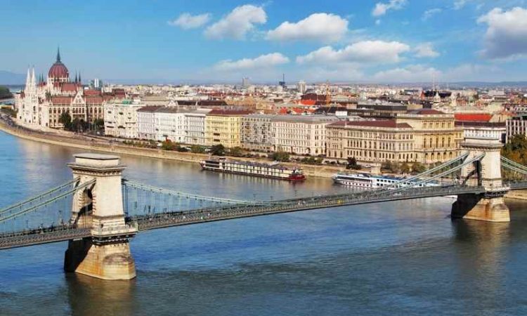 Cheap Flights to Budapest