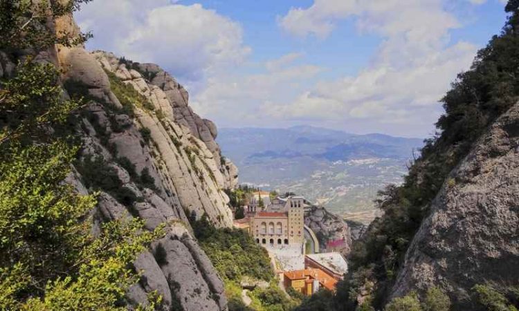 Cheap Flights to Montserrat