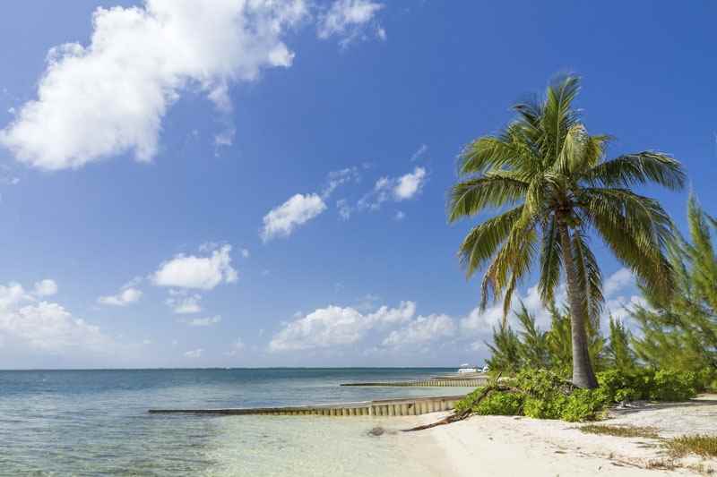 Cheap Flights to Cayman Islands