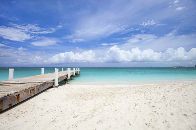 Cheap Flights to Turks and Caicos
