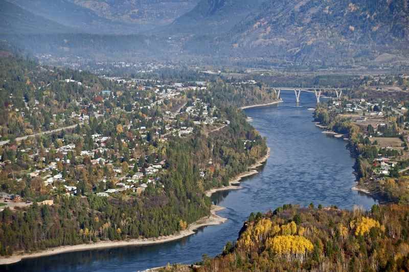 Cheap Flights to Castlegar