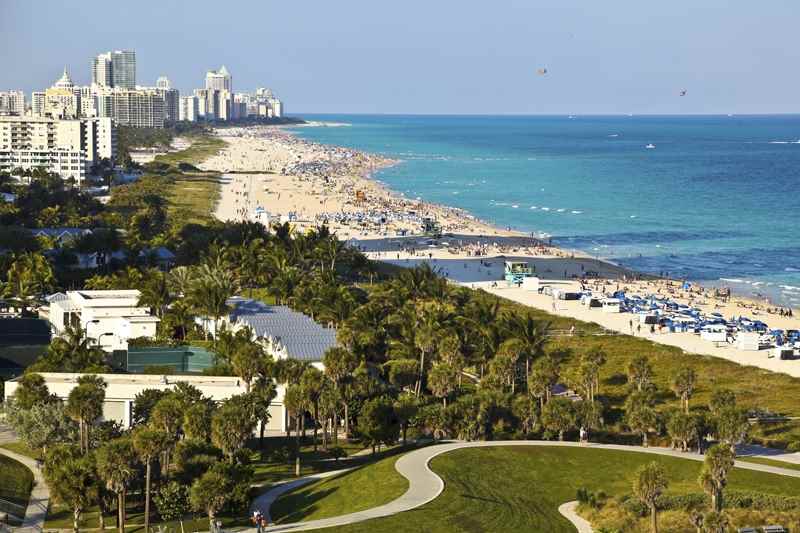 Cheap Flights from Deer Lake to Miami