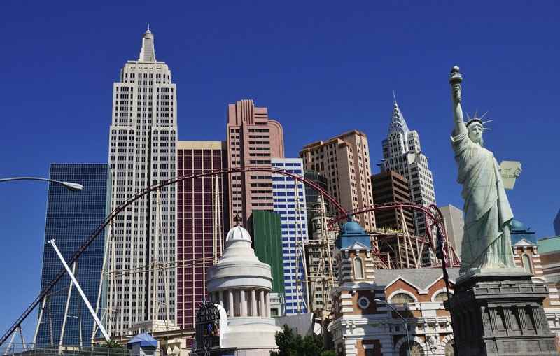 Cheap Flights from Fort McMurray to Las Vegas