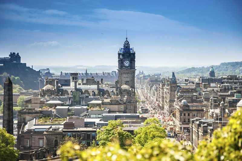 Cheap Flights from Vancouver to Edinburgh
